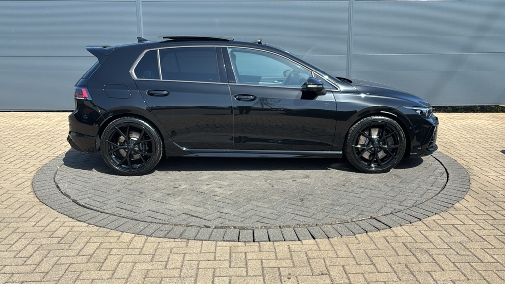 Volkswagen Golf 2.0 Tsi 333 R Black Edition 4Motion Dsg 333 P Black #4