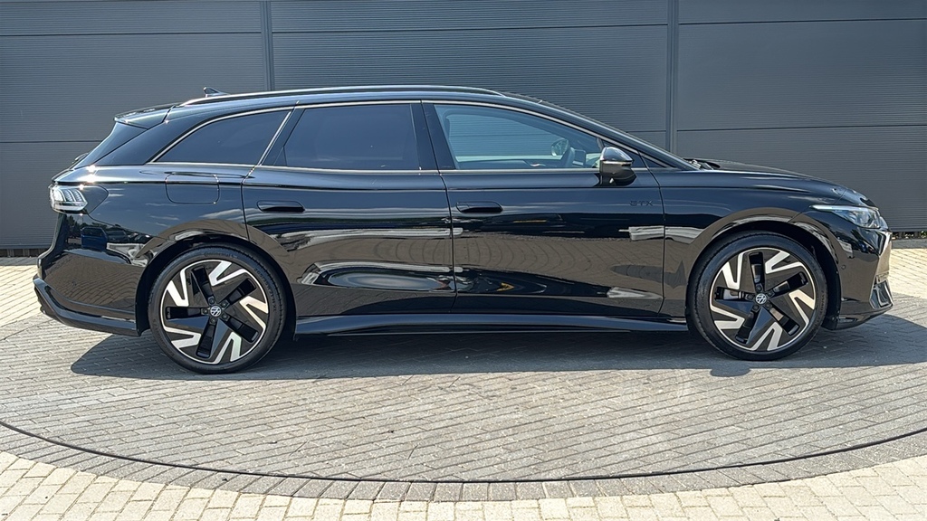 Volkswagen ID.7 250Kw 4Motion Gtx Plus 86Kwh 340 Ps Black #4