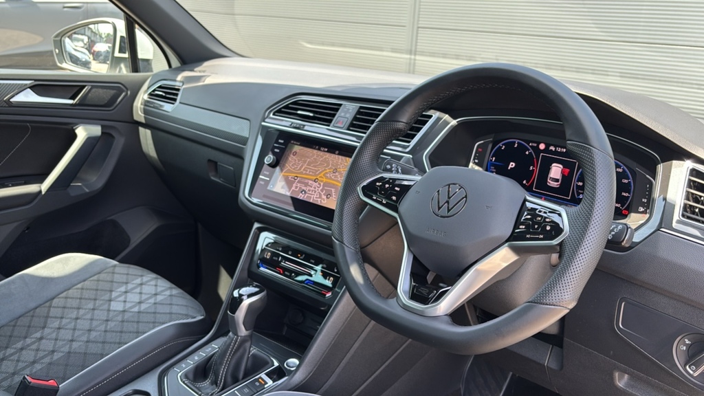 Volkswagen Tiguan 2.0 Tdi R-line Dsg 150 Ps White #6