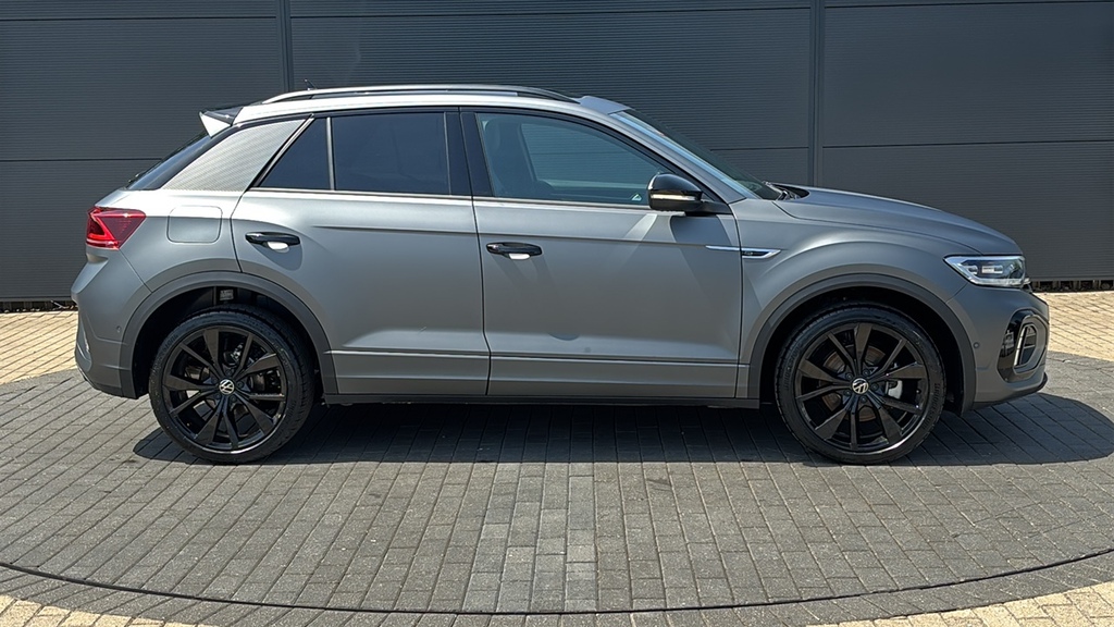 Volkswagen T-Roc 1.5 Tsi Black Edition Plus 150 Ps Grey #4