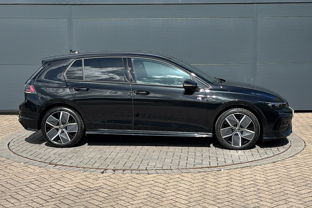 Volkswagen Golf 2.0 Tdi 150 Black Edition Dsg 150 Ps FN75KLA Black #4