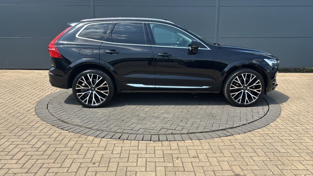 Volvo XC60 2.0 T8 Recharge Phev Inscription Pro Awd Black #4