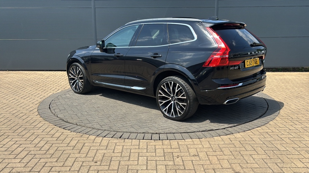 Volvo XC60 2.0 T8 Recharge Phev Inscription Pro Awd Black #3