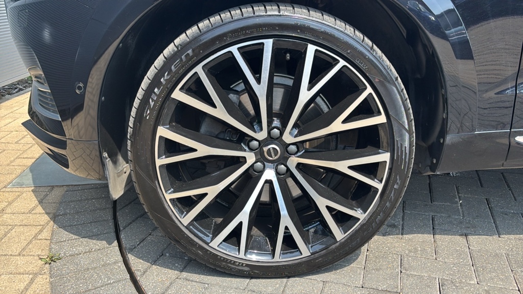 Volvo XC60 2.0 T8 Recharge Phev Inscription Pro Awd Black #5