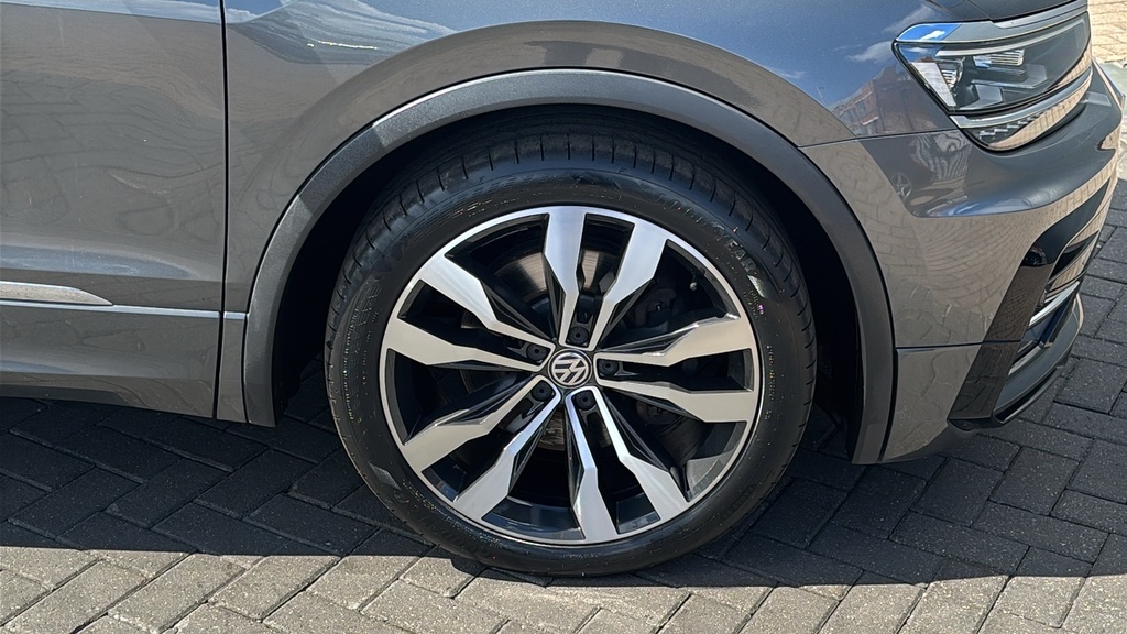 Volkswagen Tiguan 2.0 Tdi 190 4Motion R Line Dsg 190 Ps KL68FZE Grey #5