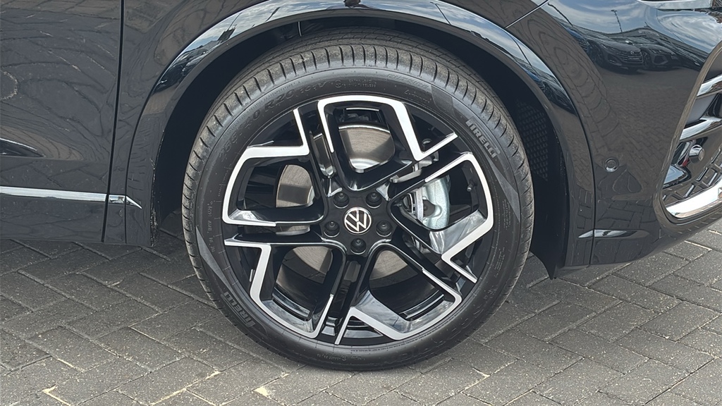 Volkswagen Tiguan 2.0 Tdi R-line Dsg 0 Ps Black #5