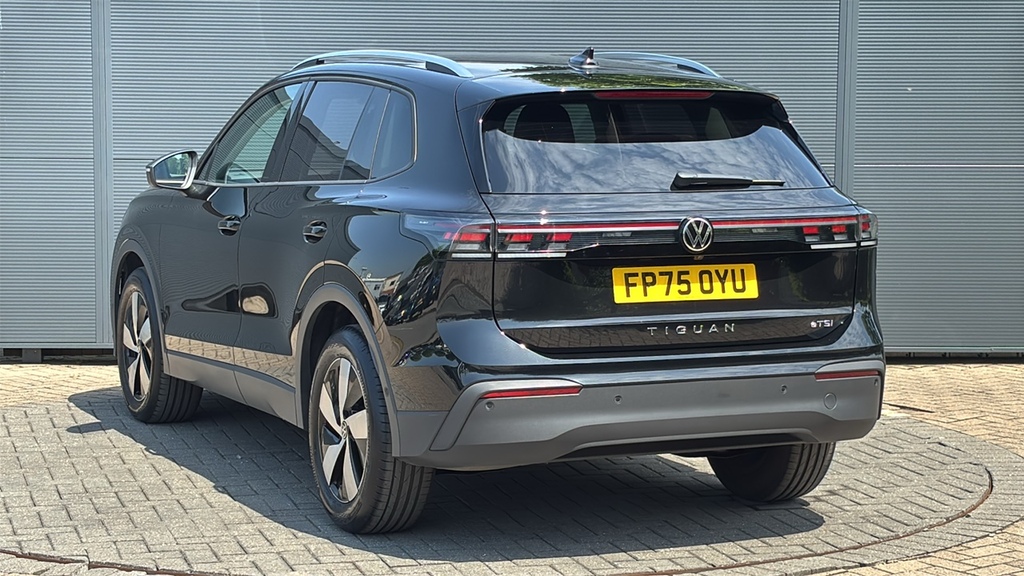Volkswagen Tiguan 1.5 Etsi 150 Match Dsg 0 Ps Black #3