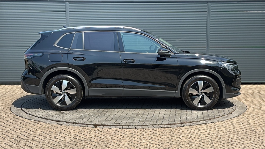 Volkswagen Tiguan 1.5 Etsi 150 Match Dsg 0 Ps Black #4