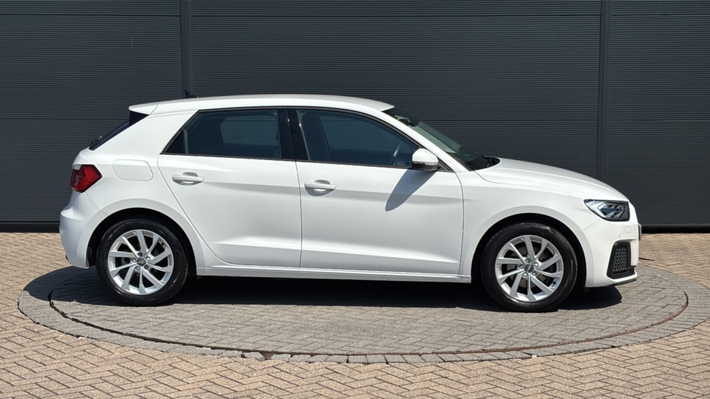 Audi A1 30 Tfsi Sport Tech Pack 116 Ps FN70HZK White #4