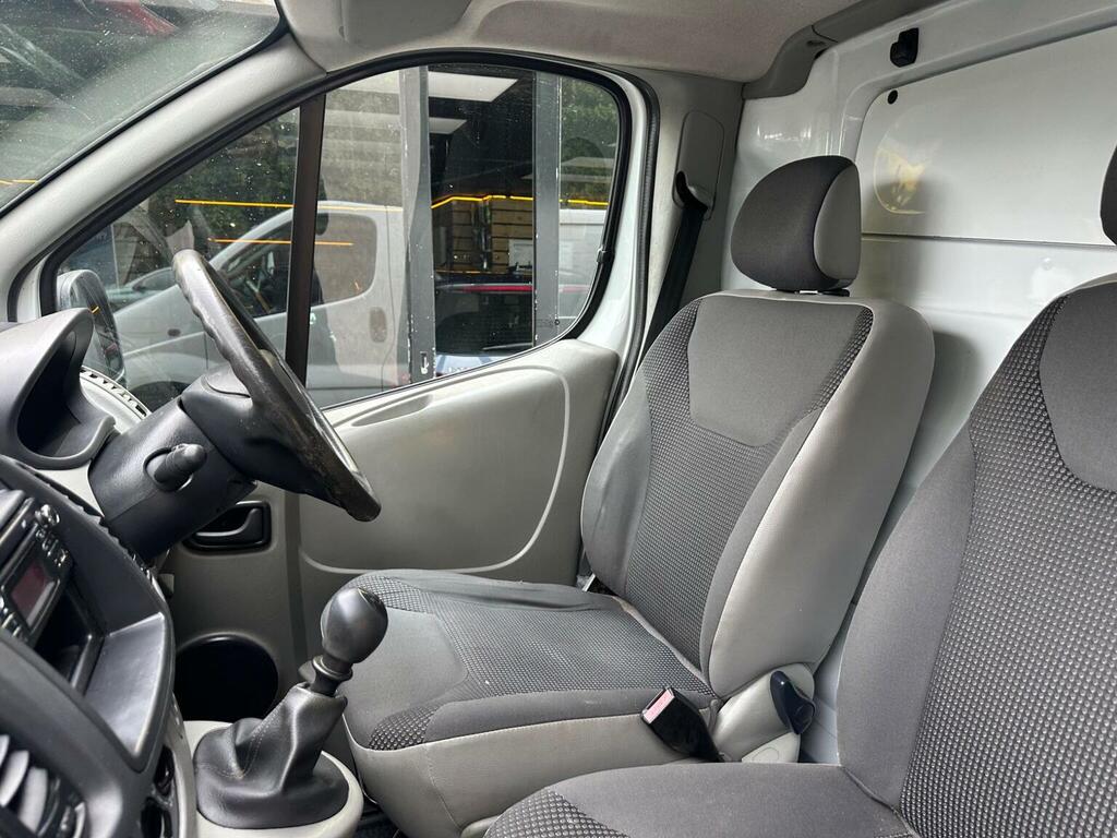 Vauxhall Vivaro 2.0 2900 Cdti Sportive Silver #24