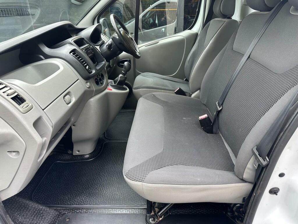 Vauxhall Vivaro 2.0 2900 Cdti Sportive Silver #25