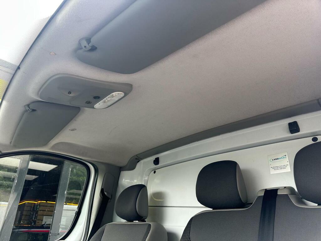 Vauxhall Vivaro 2.0 2900 Cdti Sportive Silver #41