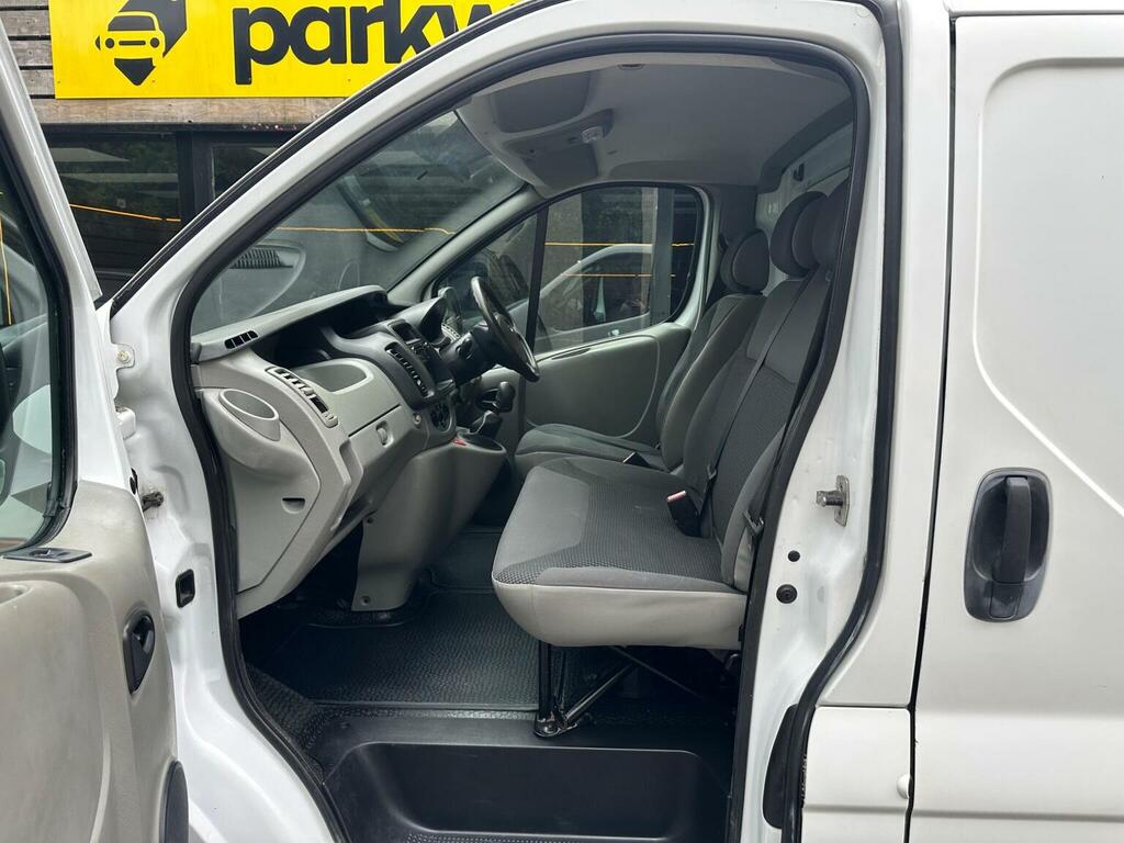 Vauxhall Vivaro 2.0 2900 Cdti Sportive Silver #23