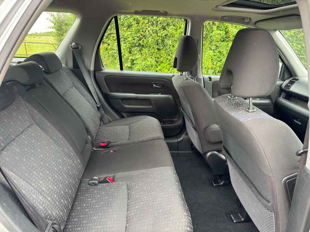 Honda Cr-V I-vtec Executive 5-Door Silver #9