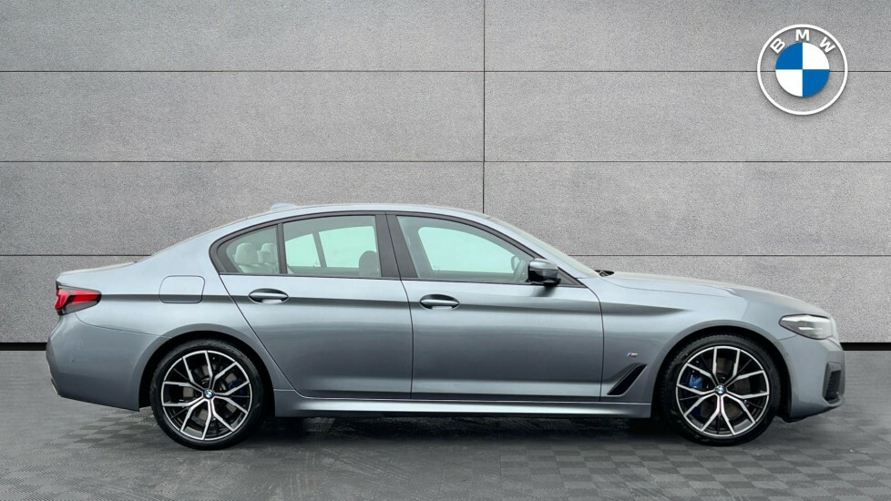 BMW 5 Series 530D Xdrive M Sport Saloon HX70OBG #5