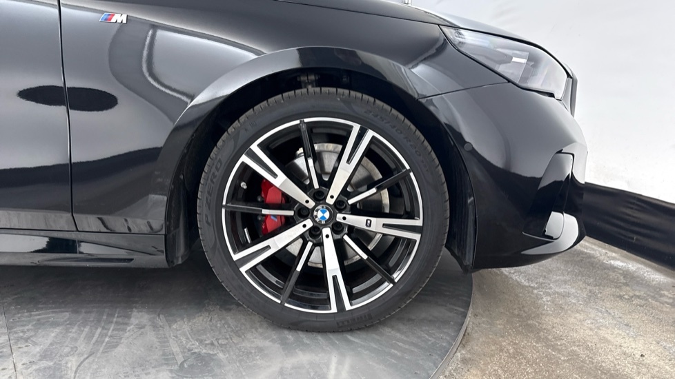 BMW 5 Series Saloon Black #28