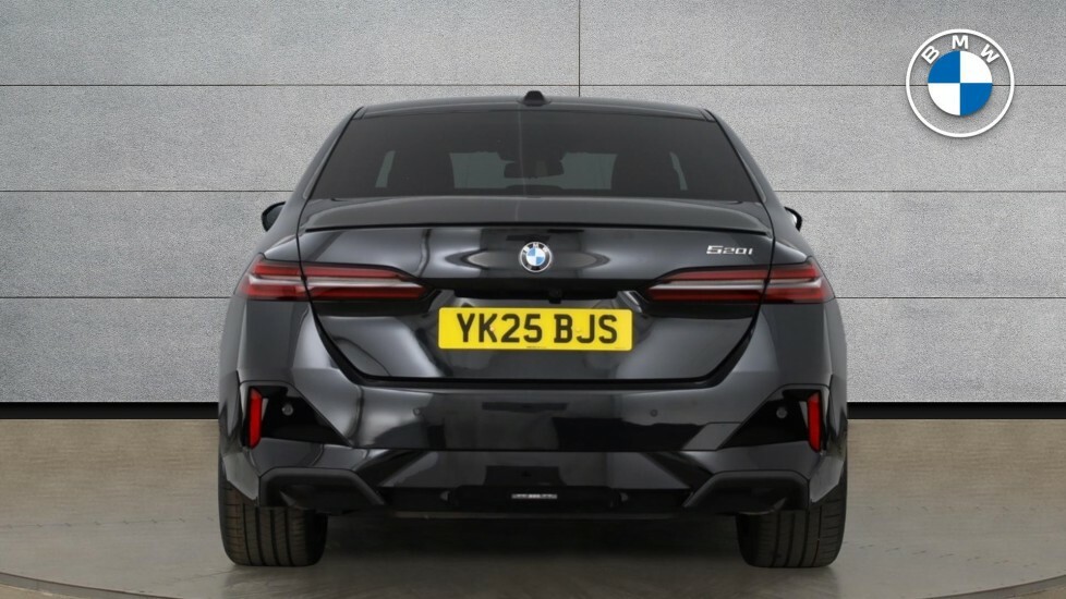 BMW 5 Series Saloon Black #30