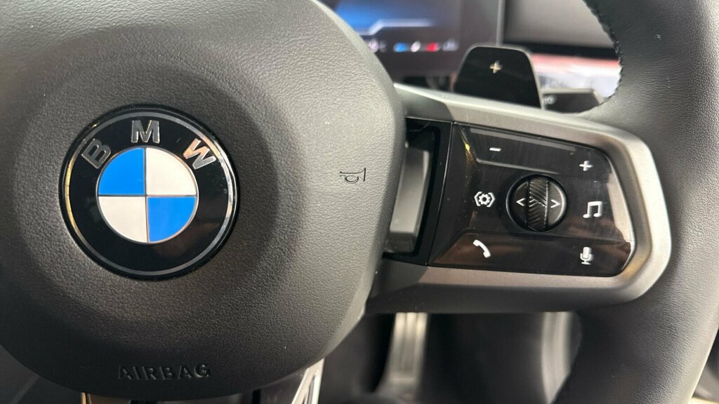 BMW 5 Series Saloon Black #36