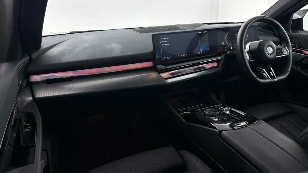 BMW 5 Series Saloon Black #13