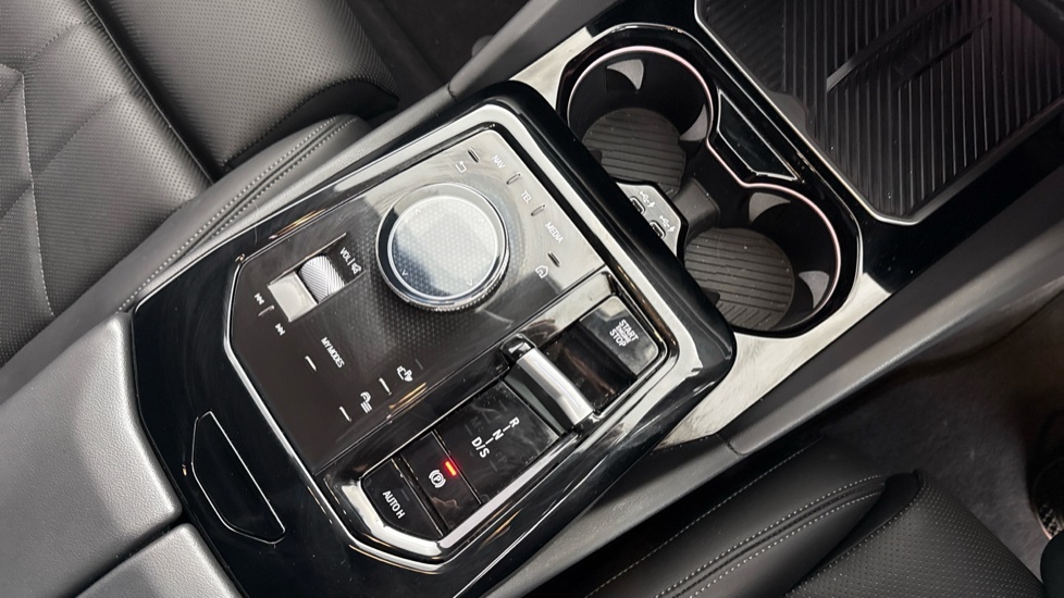 BMW 5 Series Saloon Black #20