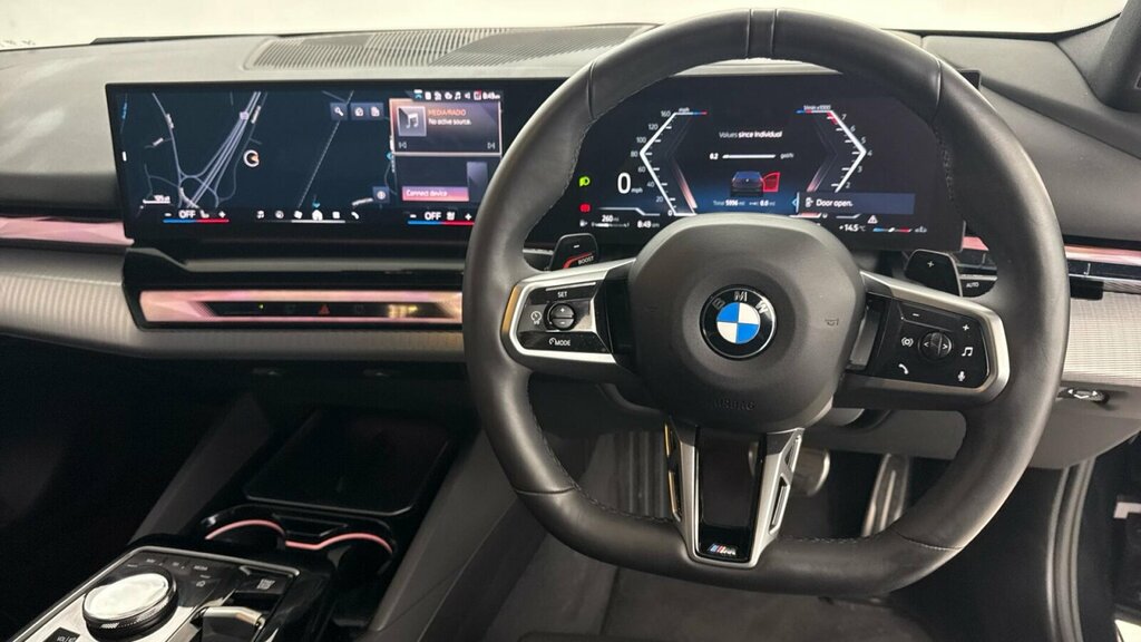 BMW 5 Series Saloon Black #9
