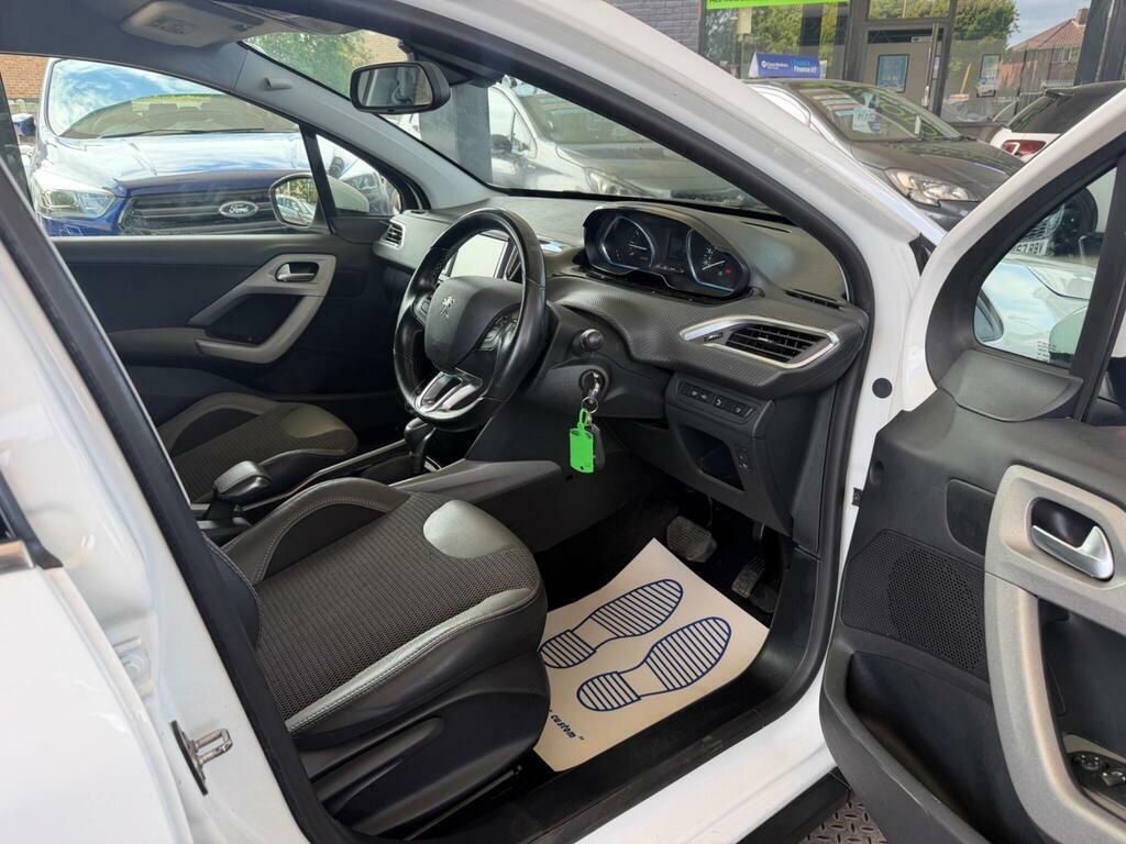 Peugeot 2008 1.2 Puretech Allure Grey #13