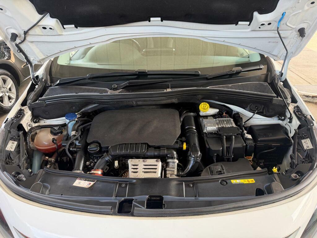 Peugeot 2008 1.2 Puretech Allure Eat Euro 6 S S White #5