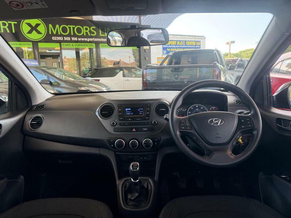 Hyundai I10 1.2L Premium Se White #13