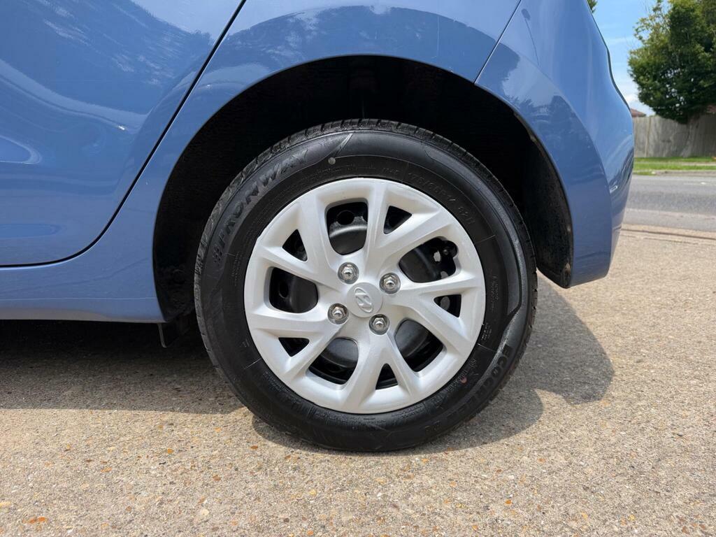 Hyundai I10 1.2L Premium Se White #23