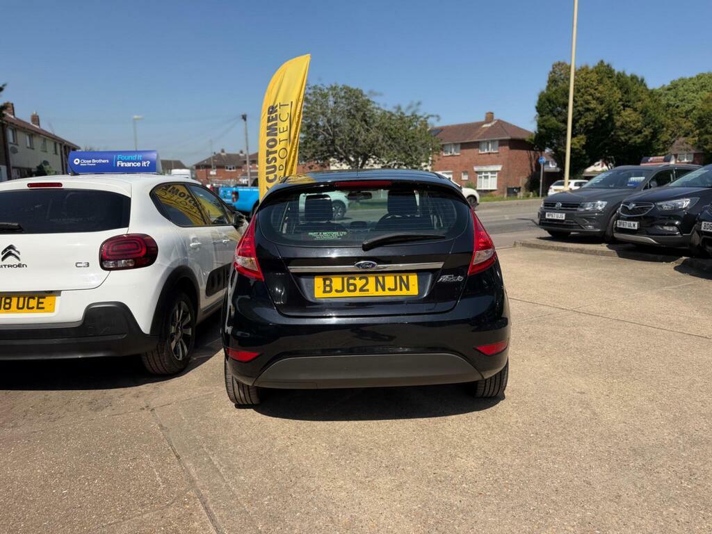 Ford Fiesta 1.25 Zetec 82 Red #9