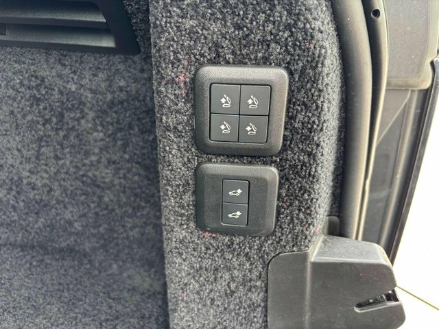 Land Rover Range Rover 2.0 D240 R-dynamic Hse Red #28