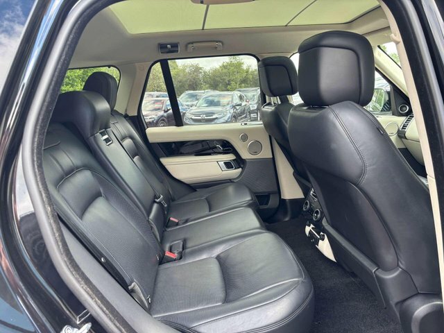 Land Rover Range Rover 2.0 D240 R-dynamic Hse Red #7
