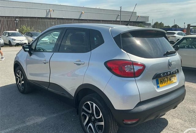 Renault Captur 0.9 Tce Energy Dynamique S Nav Suv Manu HY17MZV Silver #2