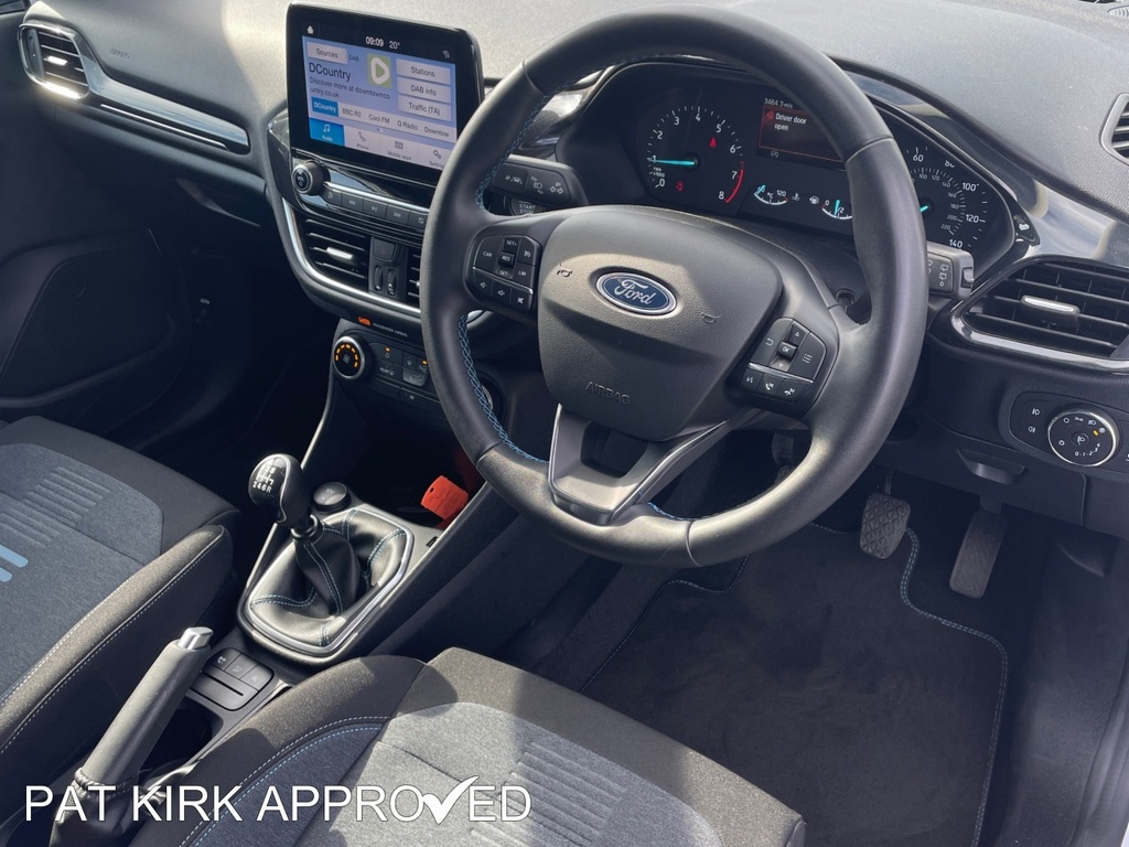 Ford Fiesta 1.0 Ecoboost Active CVZ7714 White #4