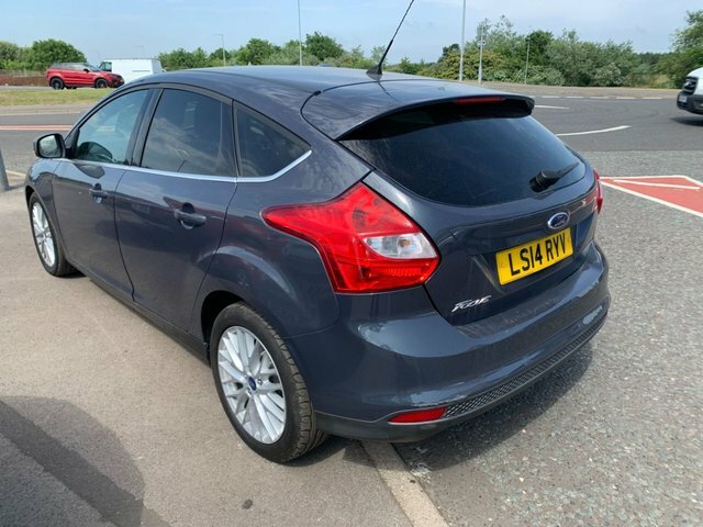 Ford Focus 2014 1.6 Tdci Zetec Navigator Hatchback Grey #4
