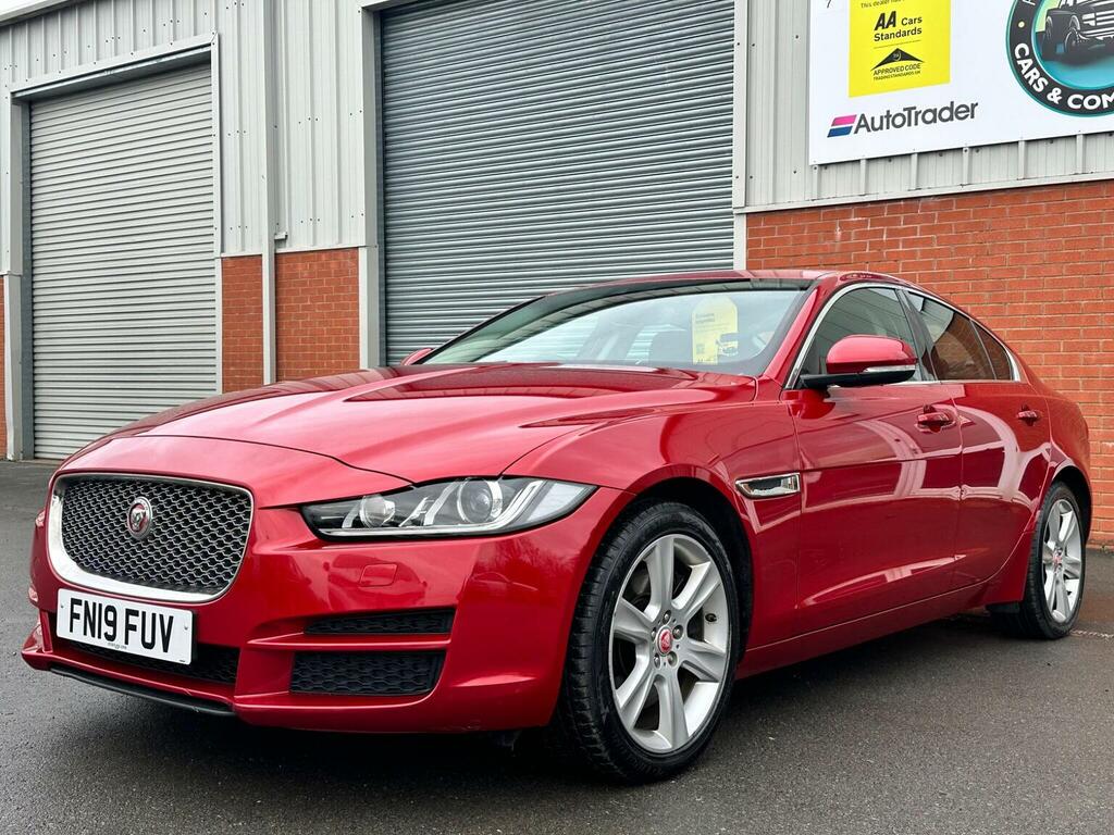 Jaguar XE 2.0I Gpf Portfolio Euro 6 Ss Red