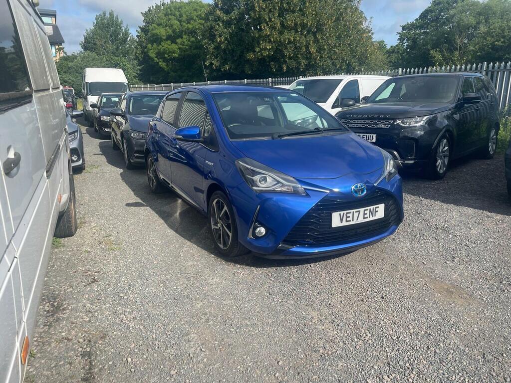 Toyota Yaris 1.5 Vvt-h Excel E-cvt Euro 6 Ss 15In Alloy Blue