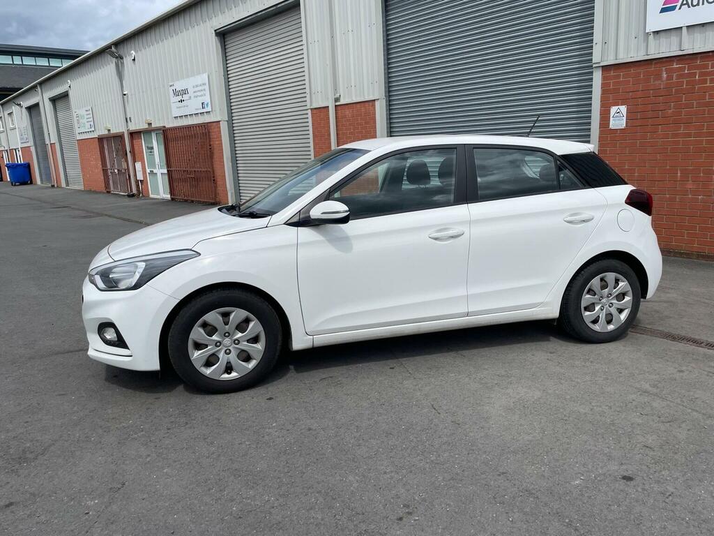 Hyundai I20 1.2 S Connect Euro 6 Ss White #6
