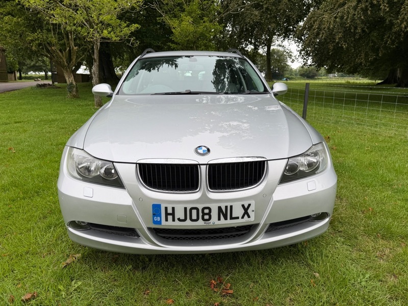 BMW 3 Series 320D Se Touring Silver #2