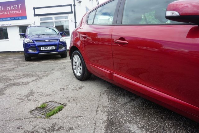 Renault Megane 1.6 Dci Energy Dynamique Tomtom Hatchback Dies Red #6