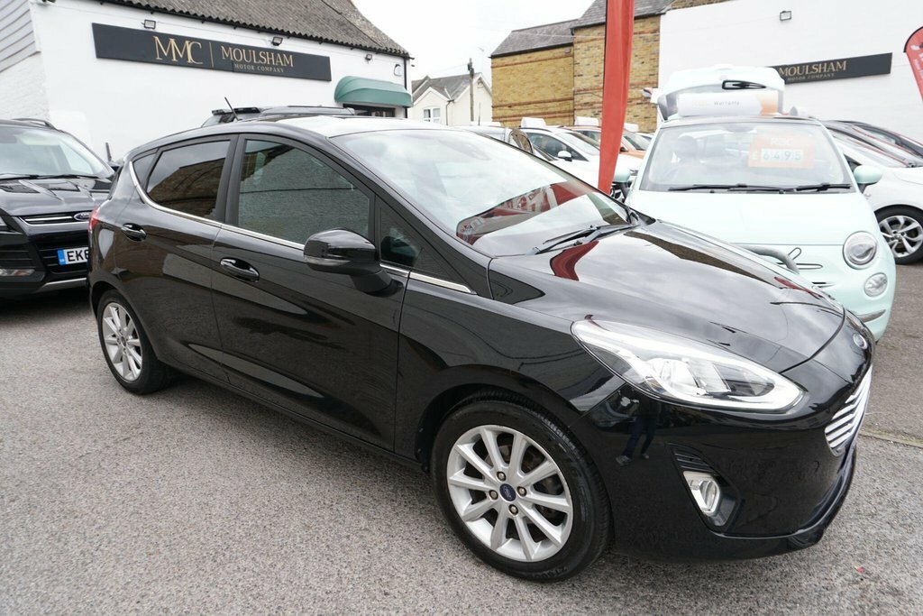 Ford Fiesta 1.0T Ecoboost Titanium Euro 6 Ss Black
