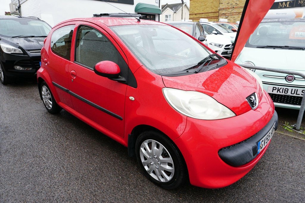 Peugeot 107 Hatchback Urban Black #5