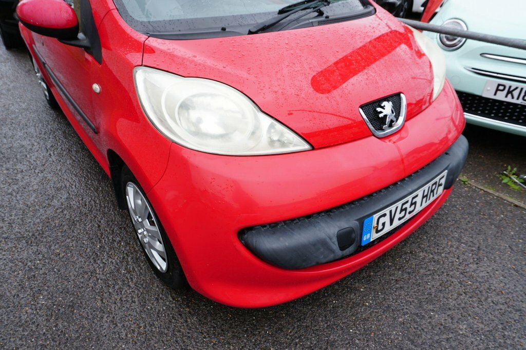 Peugeot 107 Hatchback Urban Black #6