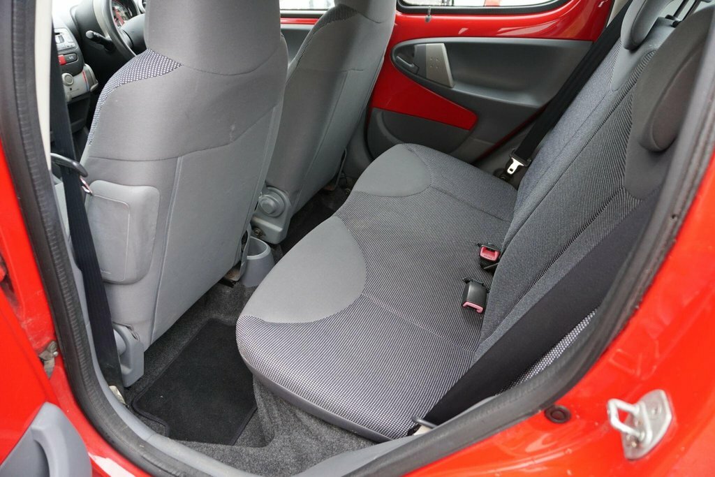 Peugeot 107 Hatchback Urban Black #25