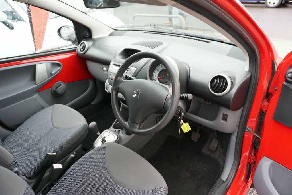 Peugeot 107 Hatchback Urban Black #14