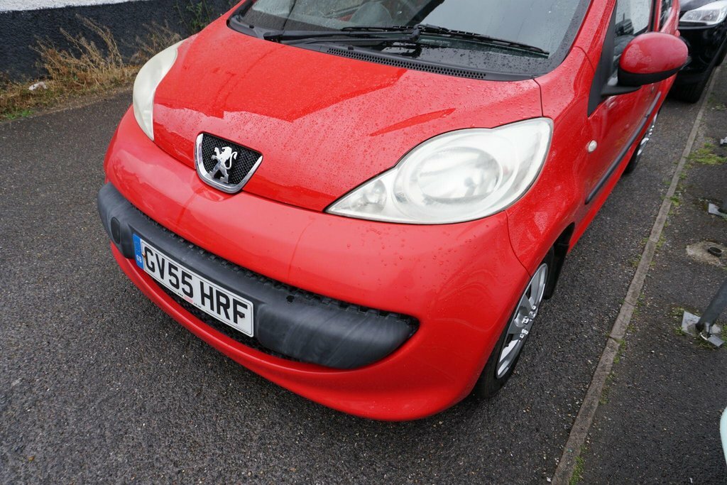 Peugeot 107 Hatchback Urban Black #43