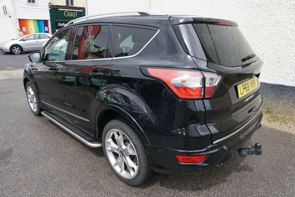 Ford Kuga 2.0 Tdci Vignale Powershift Awd Euro 6 Ss Black #4