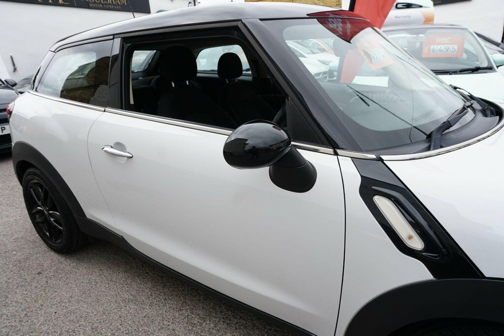 Mini Paceman White #21