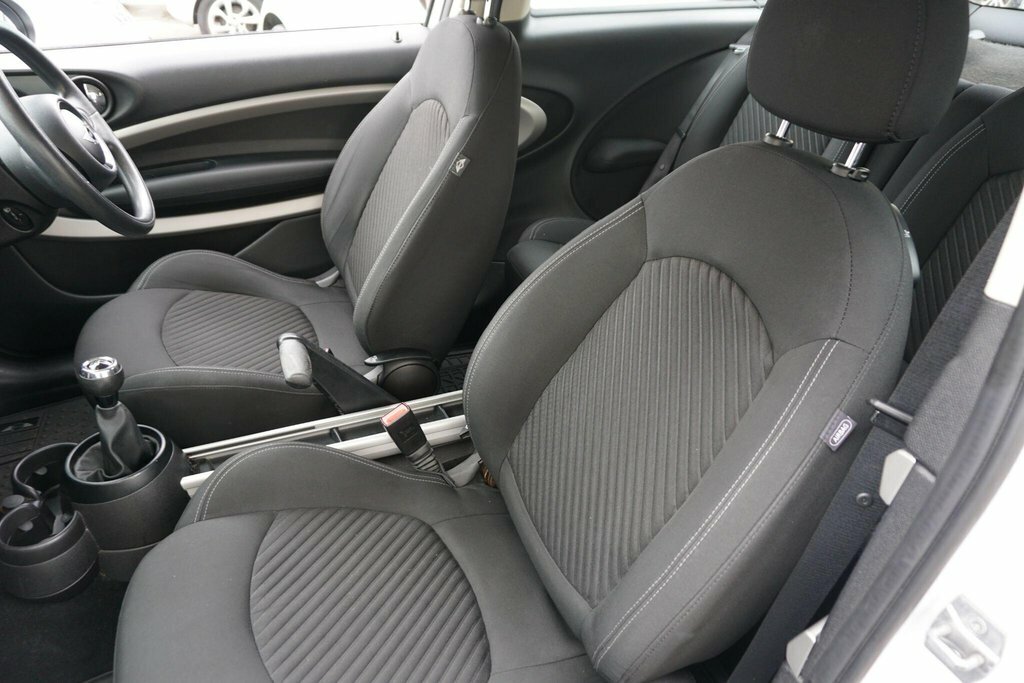 Mini Paceman White #80