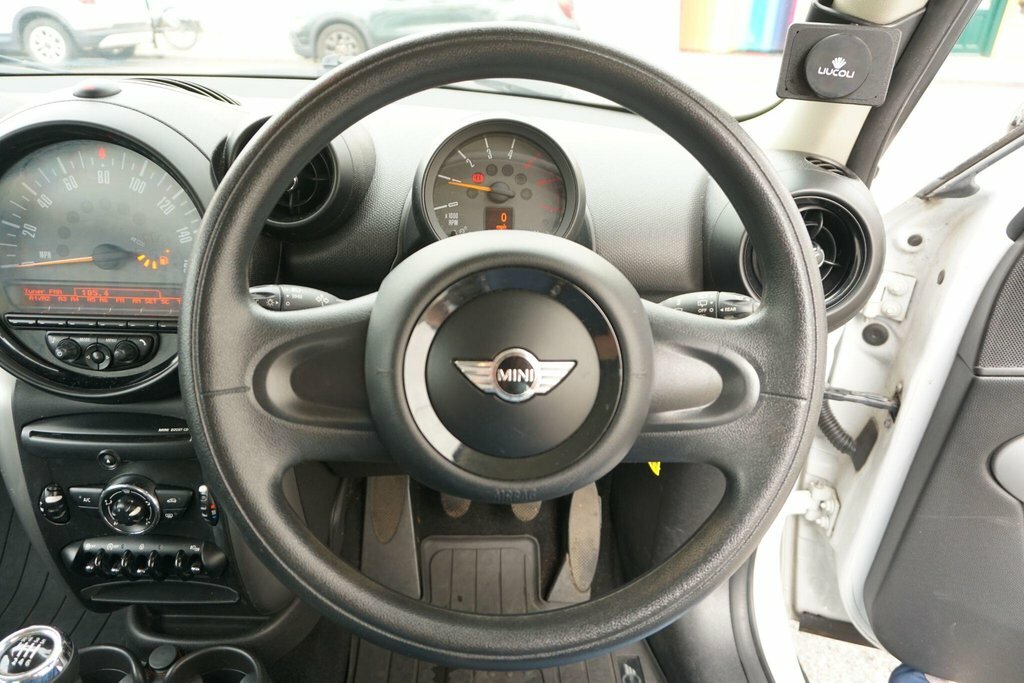 Mini Paceman White #47